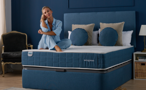 Cabeceros azules: Un toque de serenidad para tu dormitorio