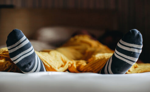 Dormir con Calcetines: ¿Sí o no? Desvela el misterio